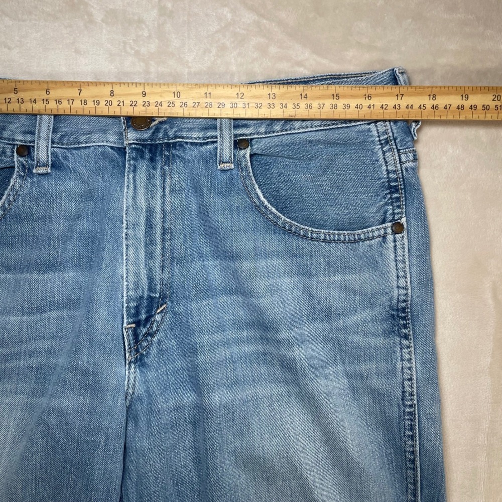 American Eagle Bootcut Jeans Mens Size 33x30 Blue Denim Medium Wash Mid Rise Y2K - Picture 4 of 8